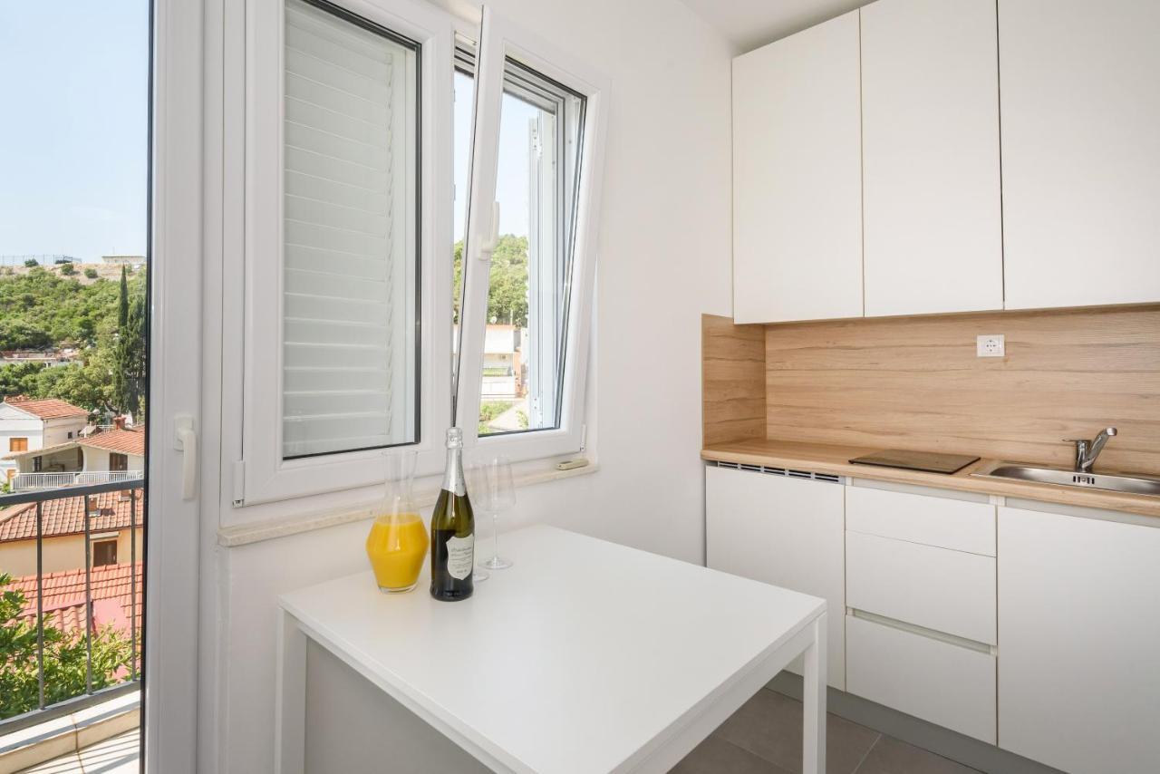 Ferienwohnung Family House Grey Duboka Exterior foto